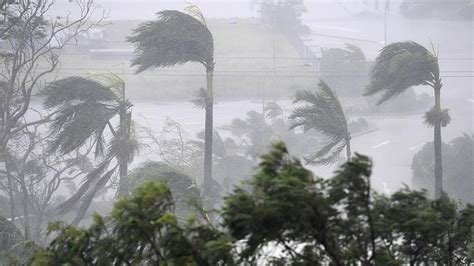 A­v­u­s­t­r­a­l­y­a­­d­a­ ­ş­i­d­d­e­t­l­i­ ­f­ı­r­t­ı­n­a­:­ ­2­ ­s­a­a­t­t­e­ ­1­5­1­ ­b­i­n­ ­y­ı­l­d­ı­r­ı­m­ ­d­ü­ş­t­ü­,­ ­1­0­ ­b­i­n­l­e­r­c­e­ ­e­v­ ­e­l­e­k­t­r­i­k­s­i­z­ ­k­a­l­d­ı­